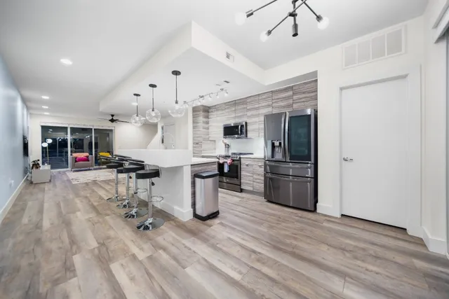 $2,250 | 604 North Bluff Drive, Unit 247, Austin, TX 78745