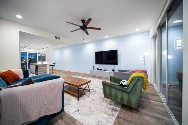 $2,250 | 604 North Bluff Drive, Unit 247, Austin, TX 78745