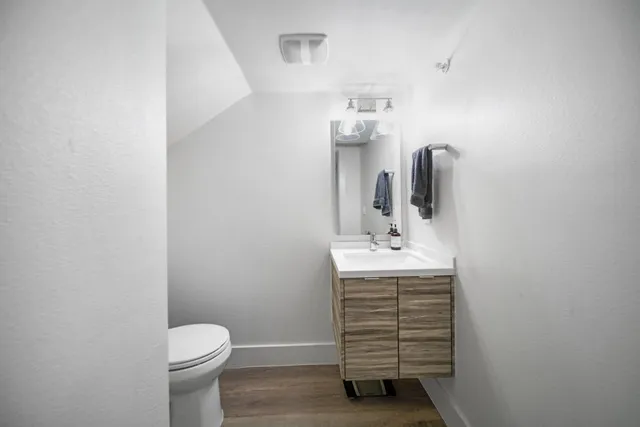 $2,250 | 604 North Bluff Drive, Unit 247, Austin, TX 78745