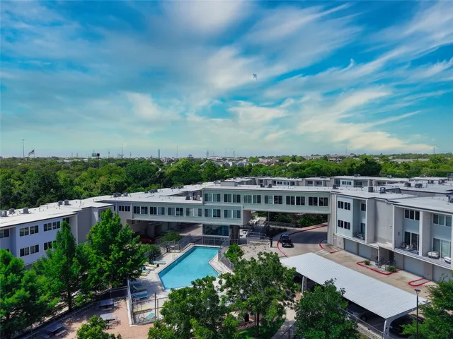 $2,250 | 604 North Bluff Drive, Unit 247, Austin, TX 78745