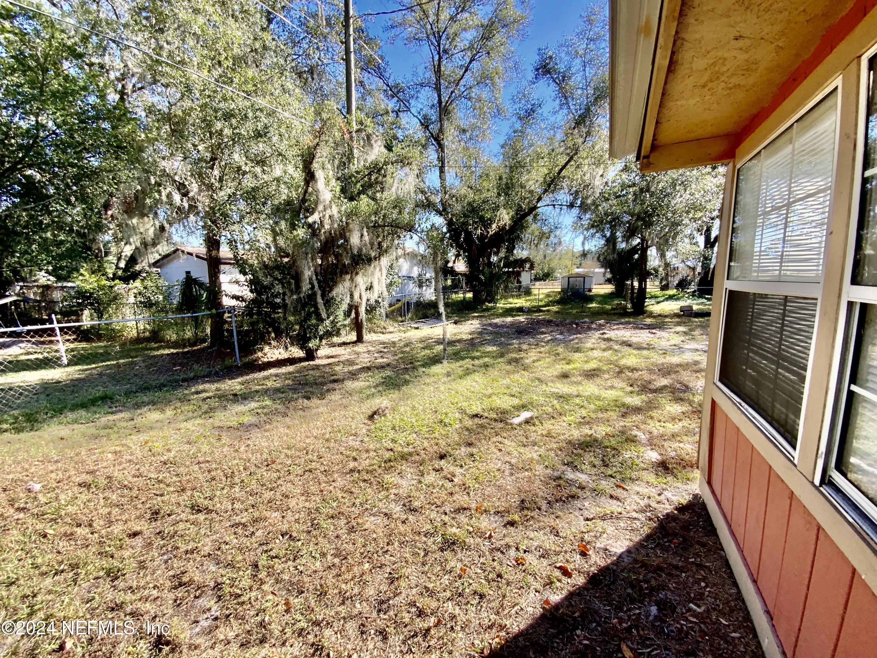 127 Mellon Road Palatka, FL 32177 - Photo 15 of 15 Outside