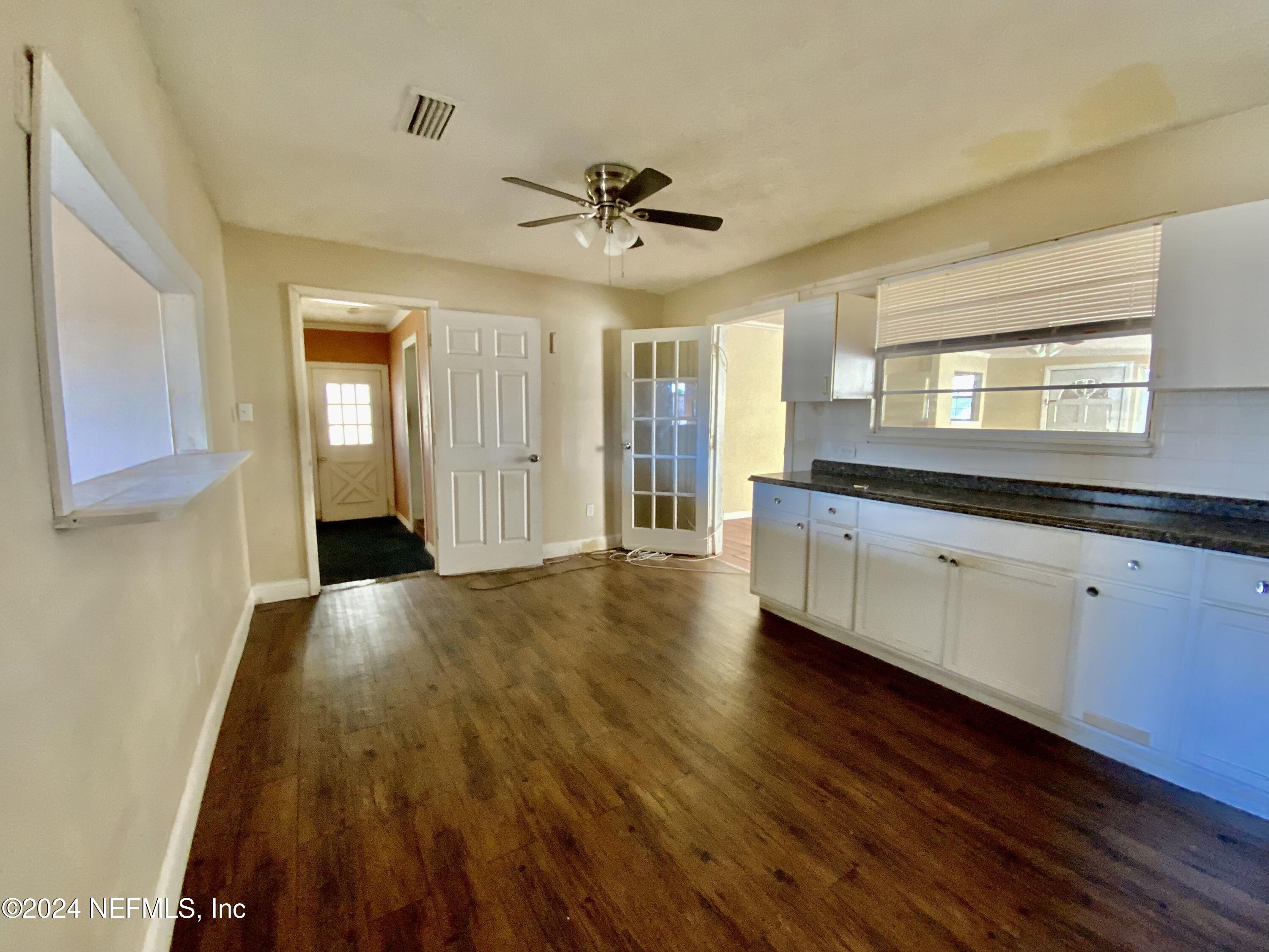 127 Mellon Road Palatka, FL 32177 - Photo 5 of 15 Kitchen
