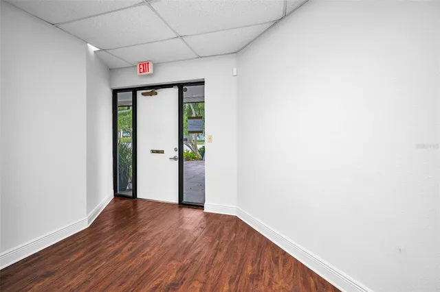 $17 | 4021 Central Avenue, St. Petersburg, FL 33713