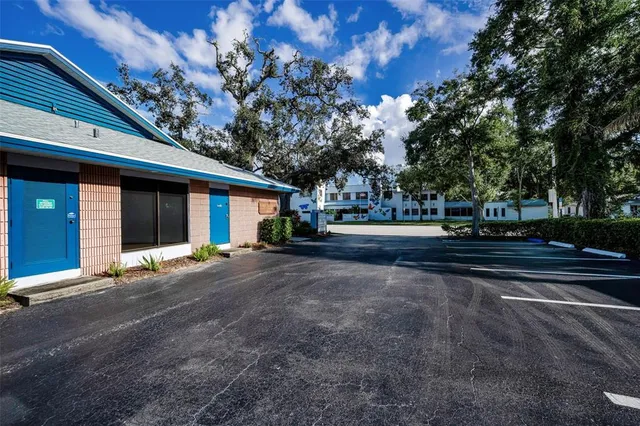 $17 | 4021 Central Avenue, St. Petersburg, FL 33713