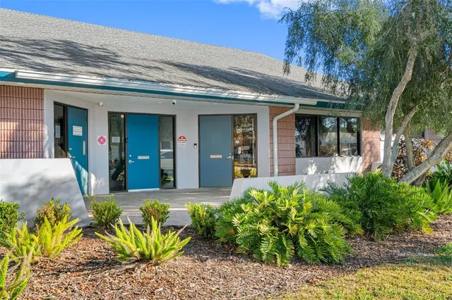 $17 | 4021 Central Avenue, St. Petersburg, FL 33713