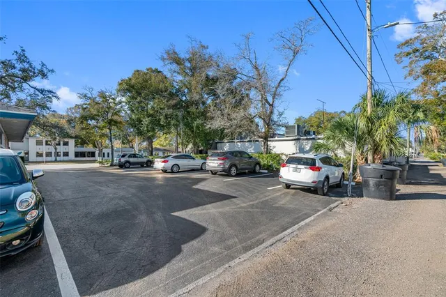 $17 | 4021 Central Avenue, St. Petersburg, FL 33713