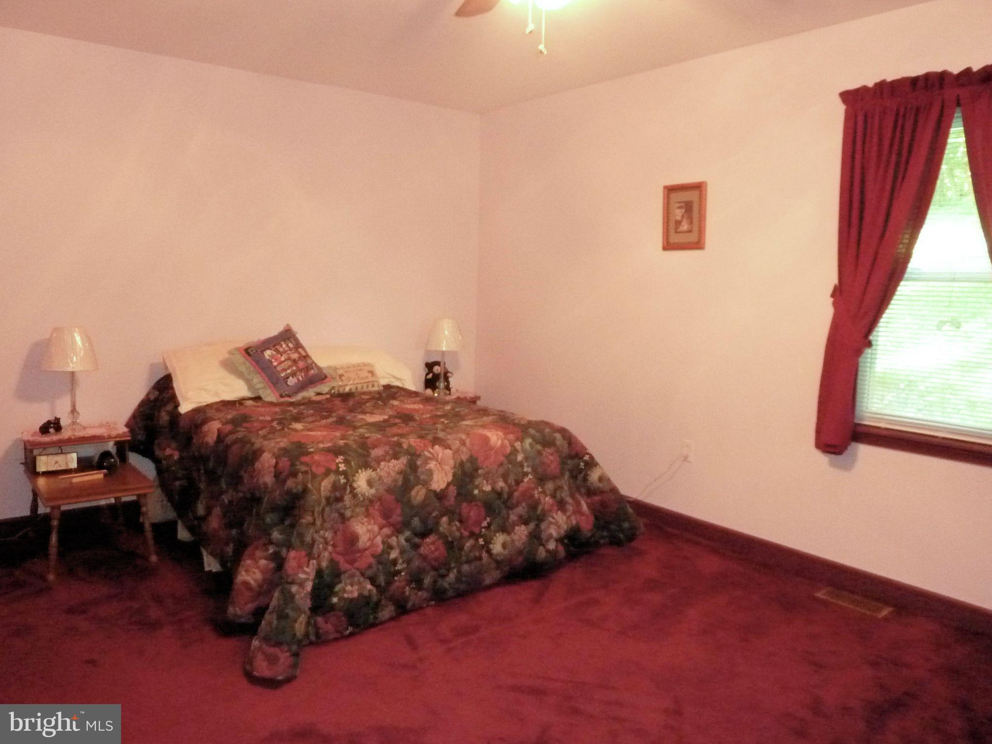 1391 Sale Barn Road Accident, MD 21520 - Photo 15 of 30 Bedroom