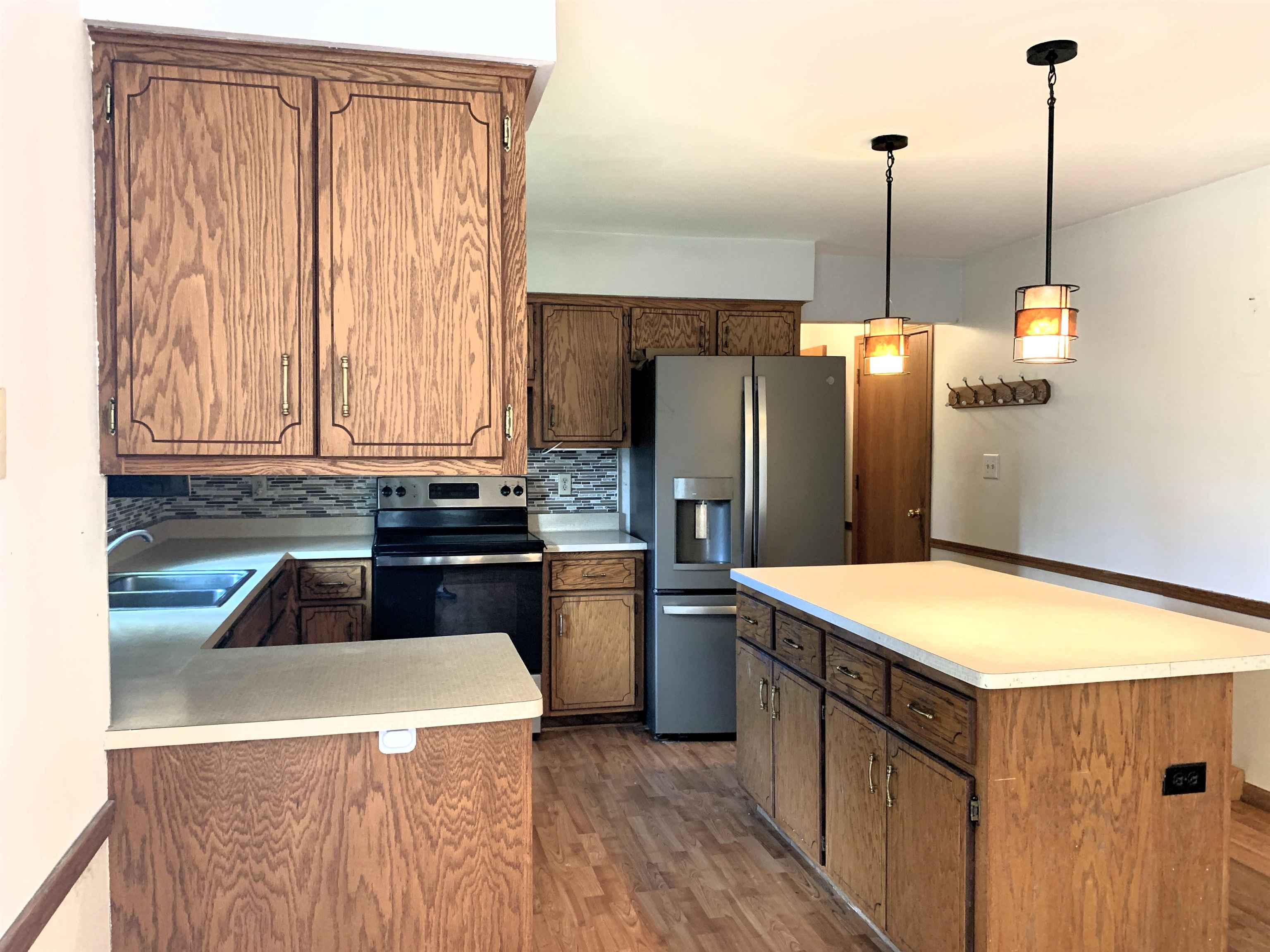 6779 Radburn Lane Greendale, WI 53129 - Photo 13 of 55