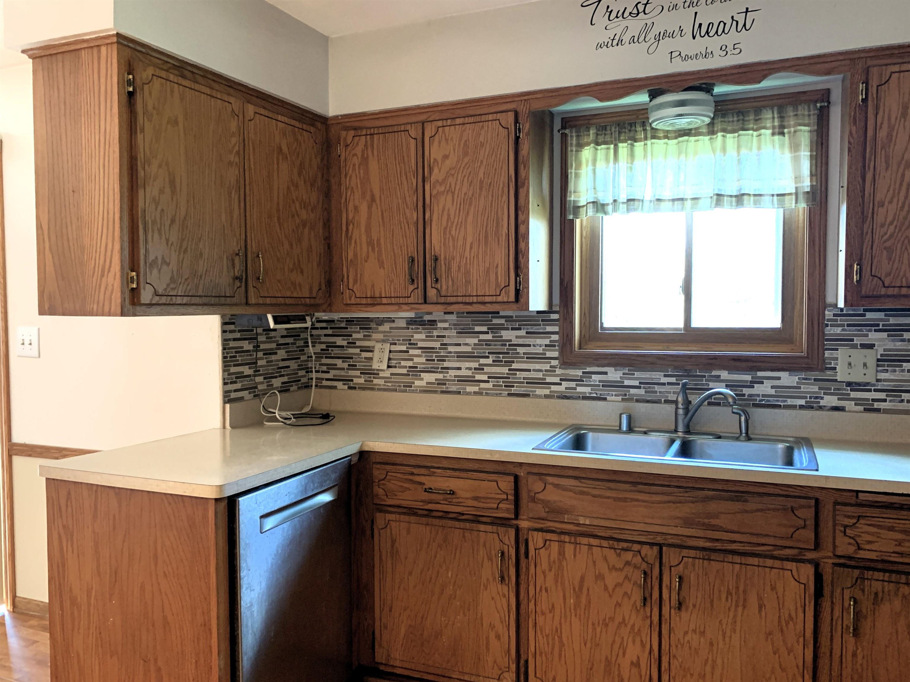 6779 Radburn Lane Greendale, WI 53129 - Photo 14 of 55