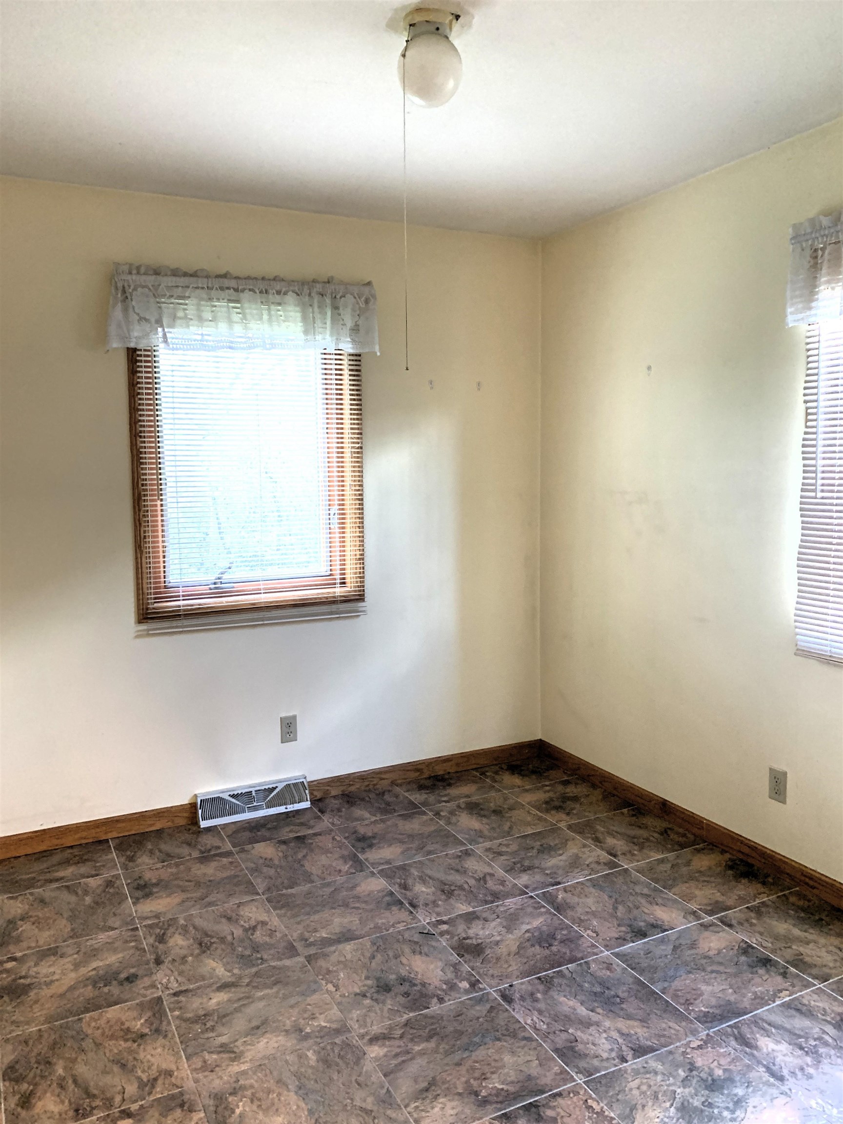 6779 Radburn Lane Greendale, WI 53129 - Photo 27 of 55