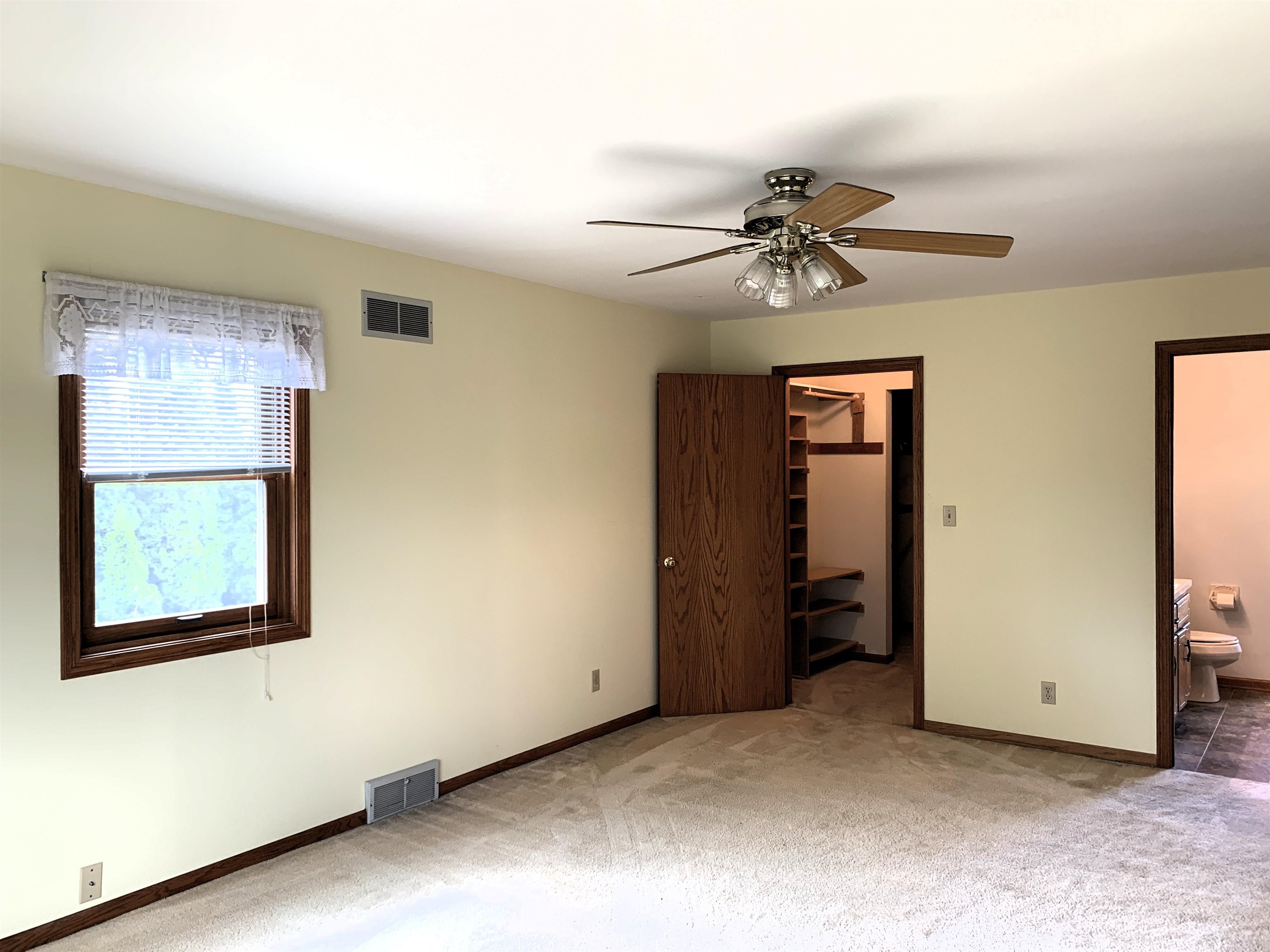 6779 Radburn Lane Greendale, WI 53129 - Photo 38 of 55