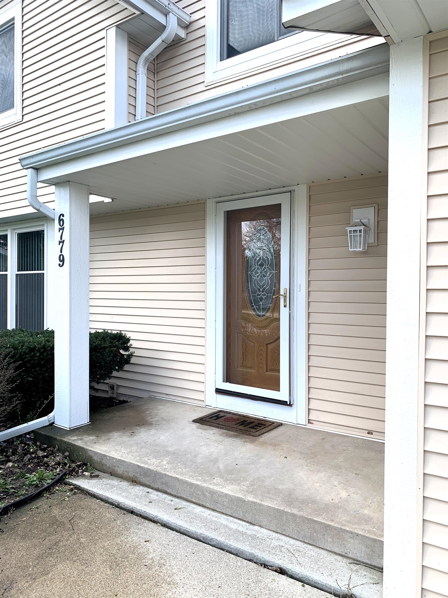 6779 Radburn Lane Greendale, WI 53129 - Photo 4 of 55