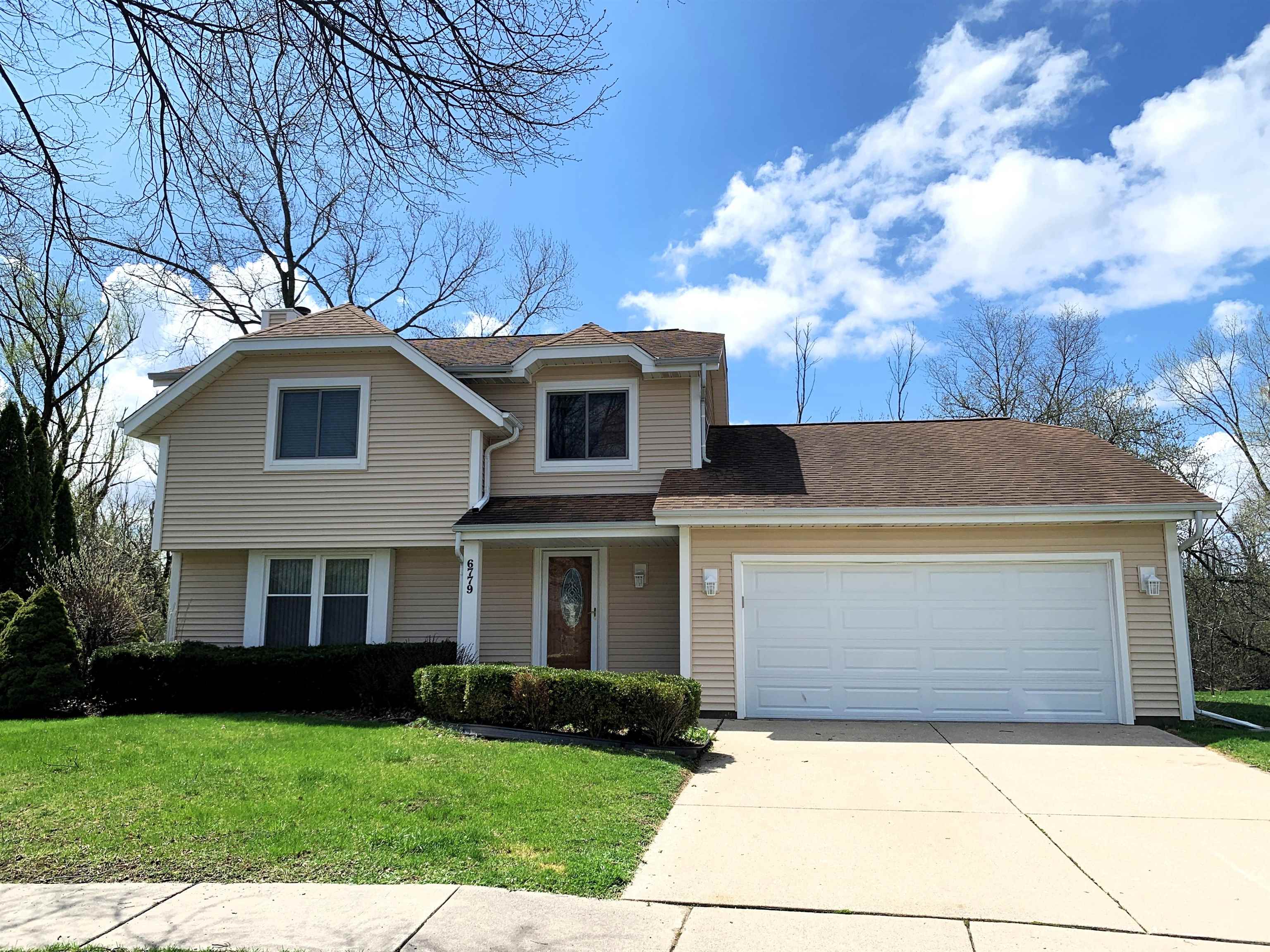 6779 Radburn Lane Greendale, WI 53129 - Photo 5 of 55