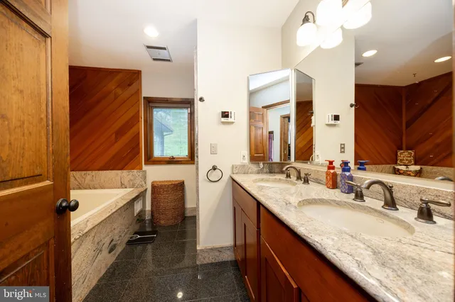 $2,000,000 | 15 Rooster Hill Road, Phoenixville, PA 19460