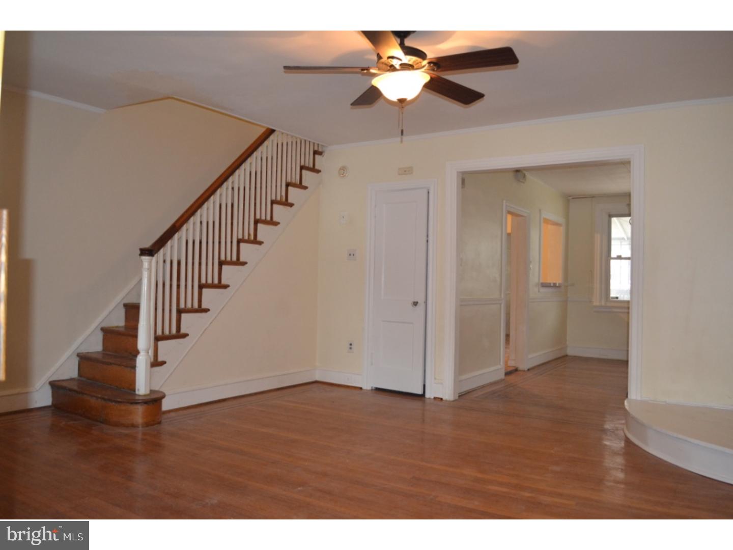 849 Atwood Road Philadelphia, PA 19151 - Photo 1 of 23 Living Room