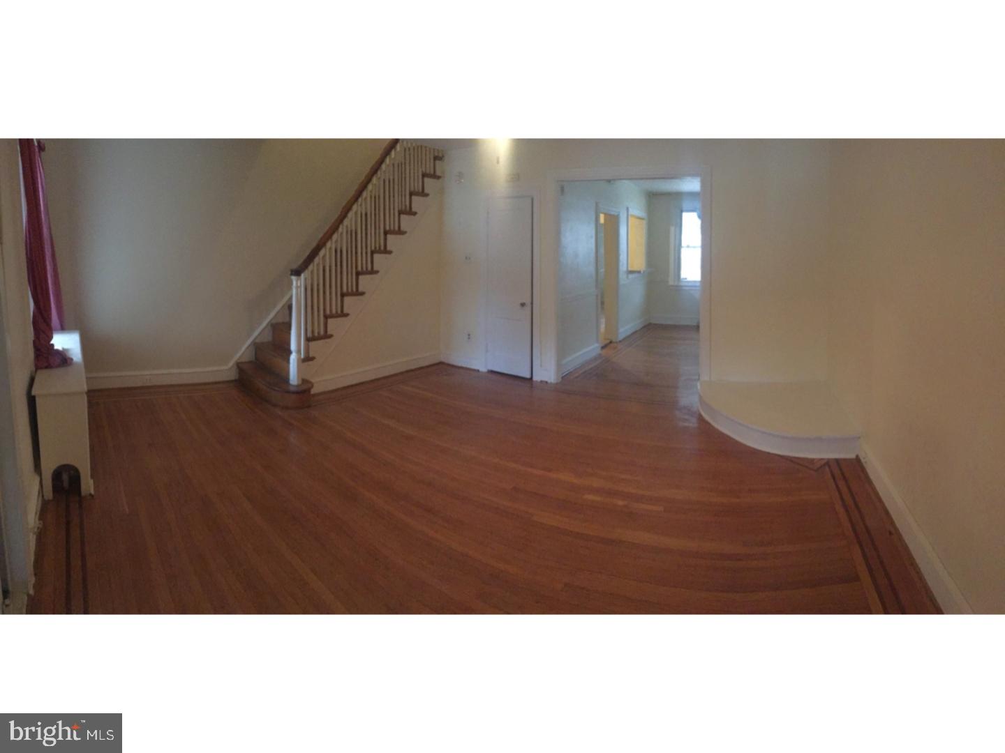 849 Atwood Road Philadelphia, PA 19151 - Photo 4 of 23 Living Room