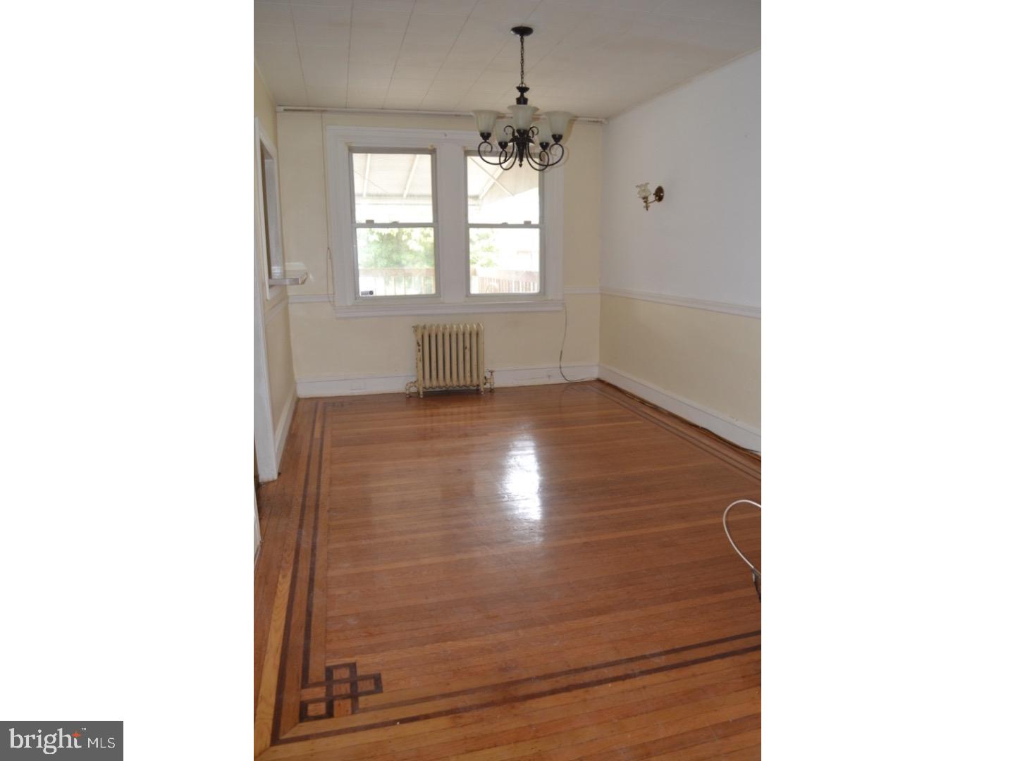 849 Atwood Road Philadelphia, PA 19151 - Photo 5 of 23 Dining Room