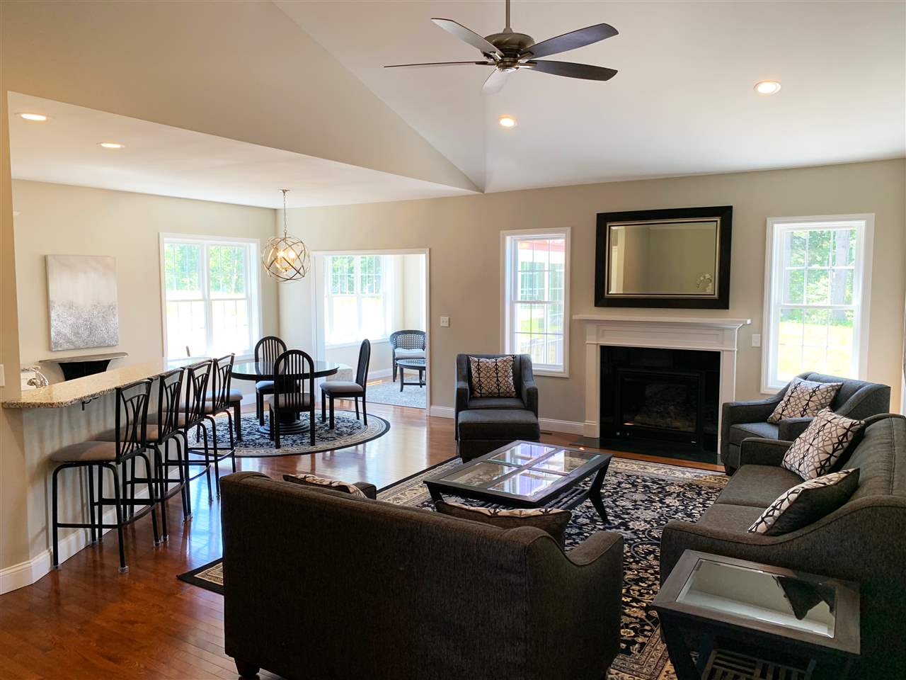 11 Pilgrim Road, Unit 77 Londonderry, NH 03053 - Photo 5 of 11