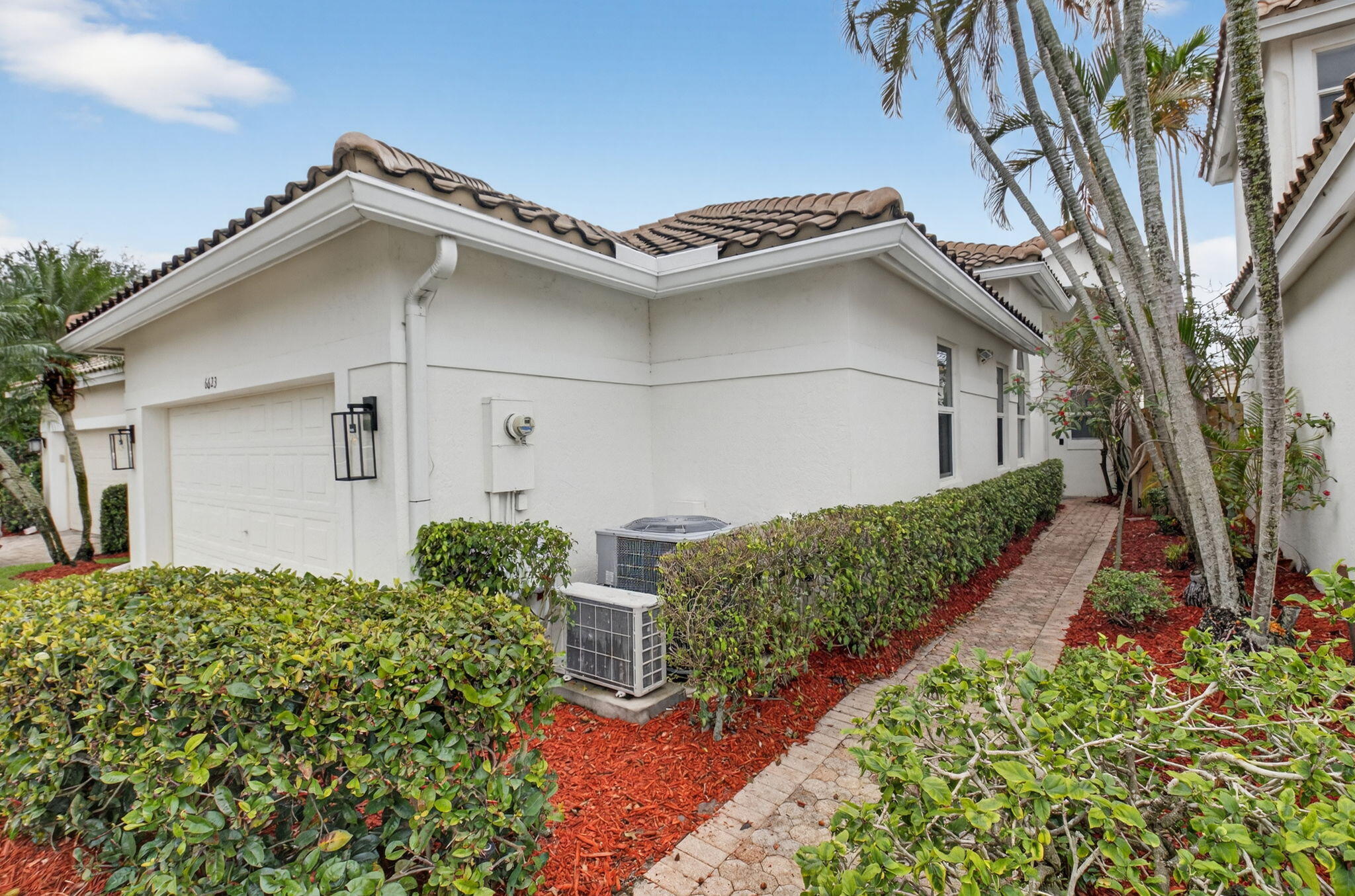 6623 Northwest 25th Avenue Boca Raton, FL 33496 - Photo 3 of 51 2-web-or-mls-DSC_4893