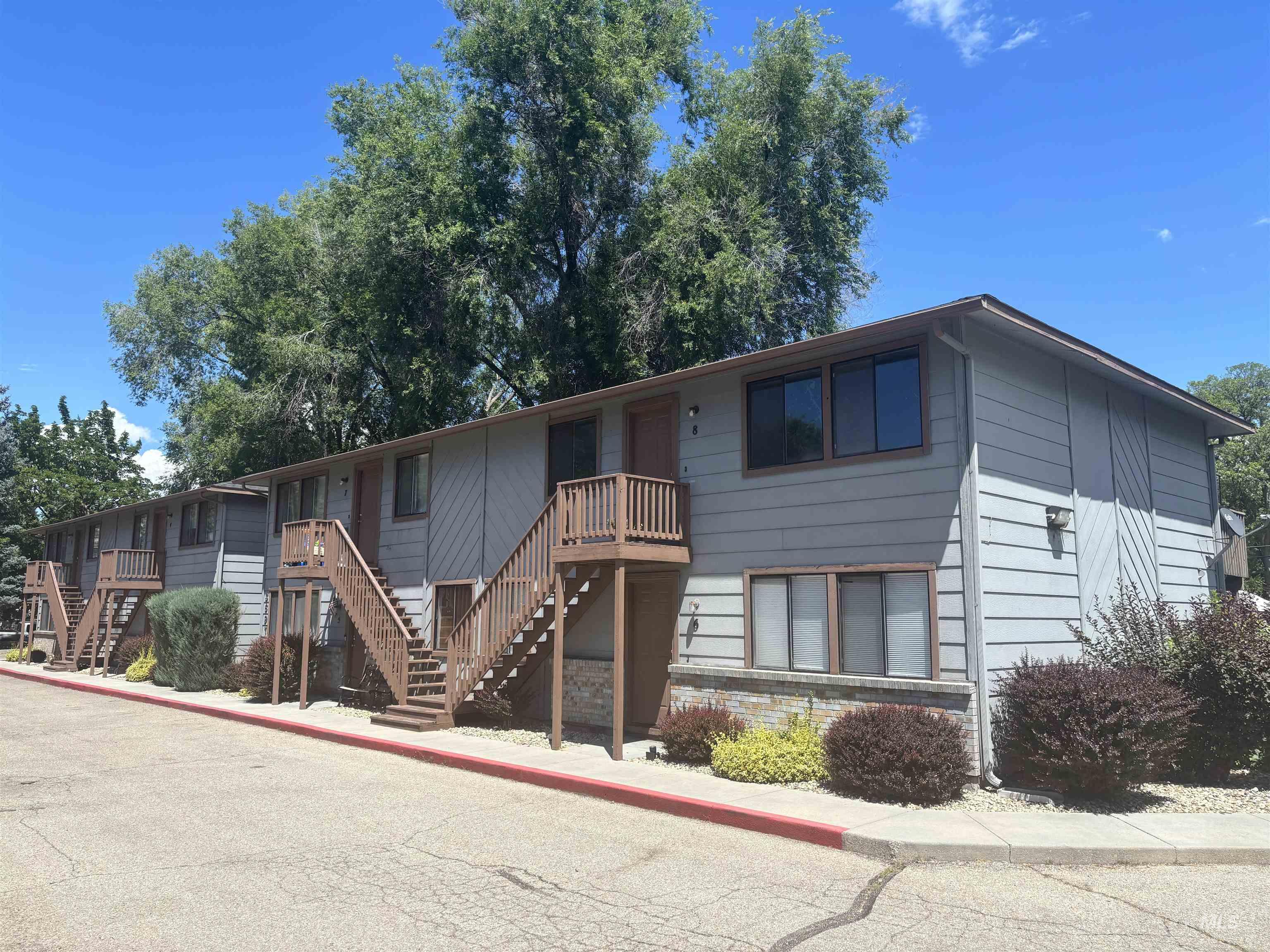 3695-3703 West Morris Hill Road Boise, ID 83706 - Photo 2 of 26