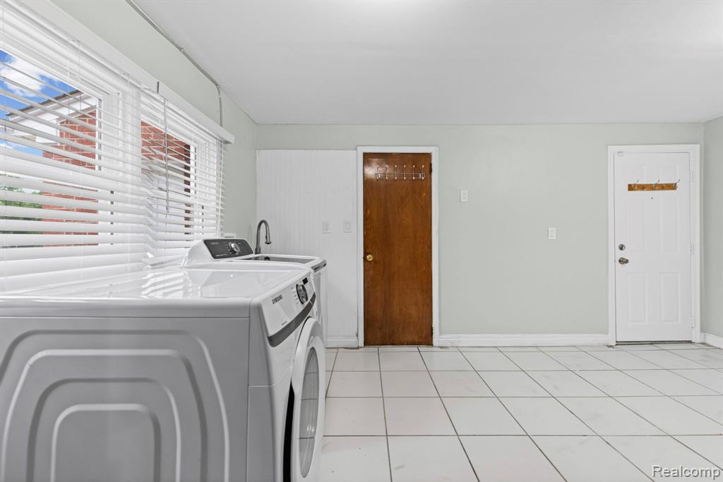 4165 Crooks Road Troy, MI 48098 - Photo 17 of 27