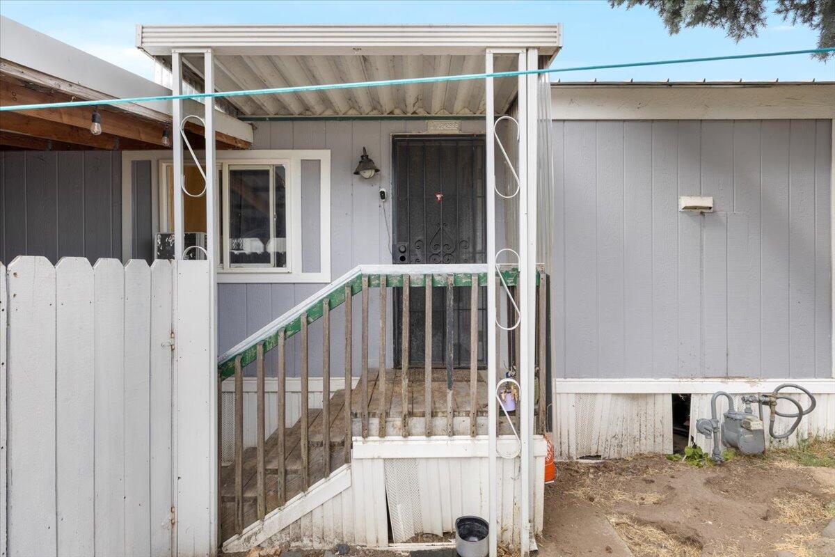 11427 Blackwell Road, Unit 2 Central Point, OR 97502 - Photo 13 of 14 03-CI_5415