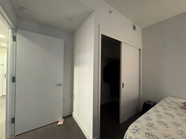 $3,300 | 131-03 40 Road, Unit 10H | Flushing