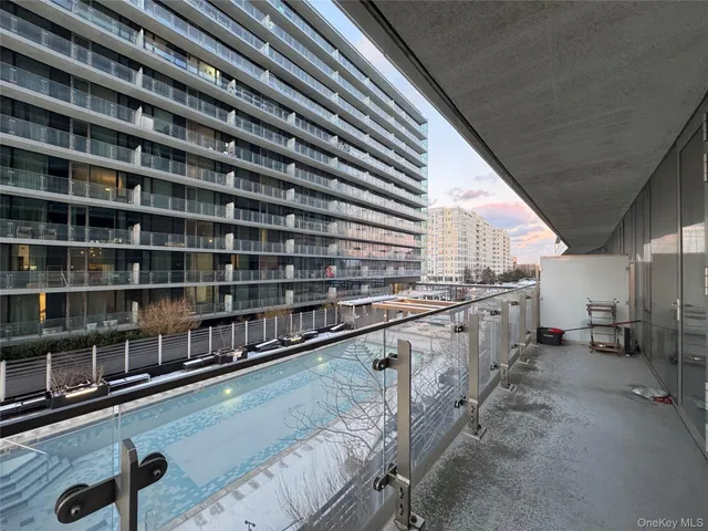 $3,300 | 131-03 40 Road, Unit 10H | Flushing