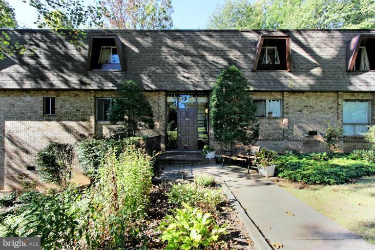 11625 Vantage Hill Road, Unit 11C Reston, VA 20190 - Photo 15 of 26 Exterior (Front)