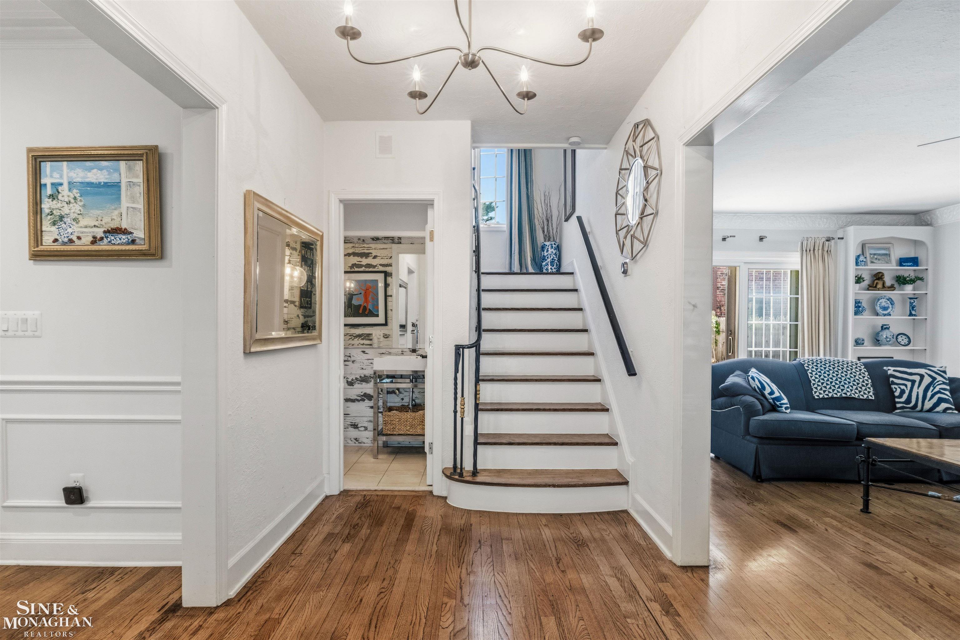 398 Rivard Boulevard Grosse Pointe, MI 48230 - Photo 5 of 64