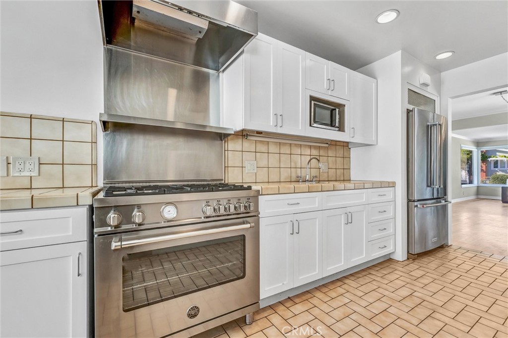 3616 South Walker Avenue San Pedro, CA 90731 - Photo 13 of 32