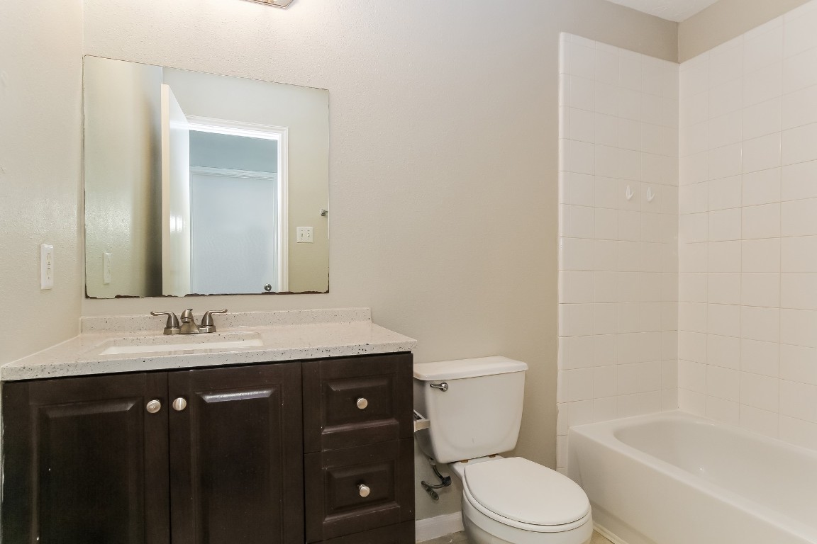 1910 Emerald Pathway Drive Spring, TX 77388 - Photo 15 of 17