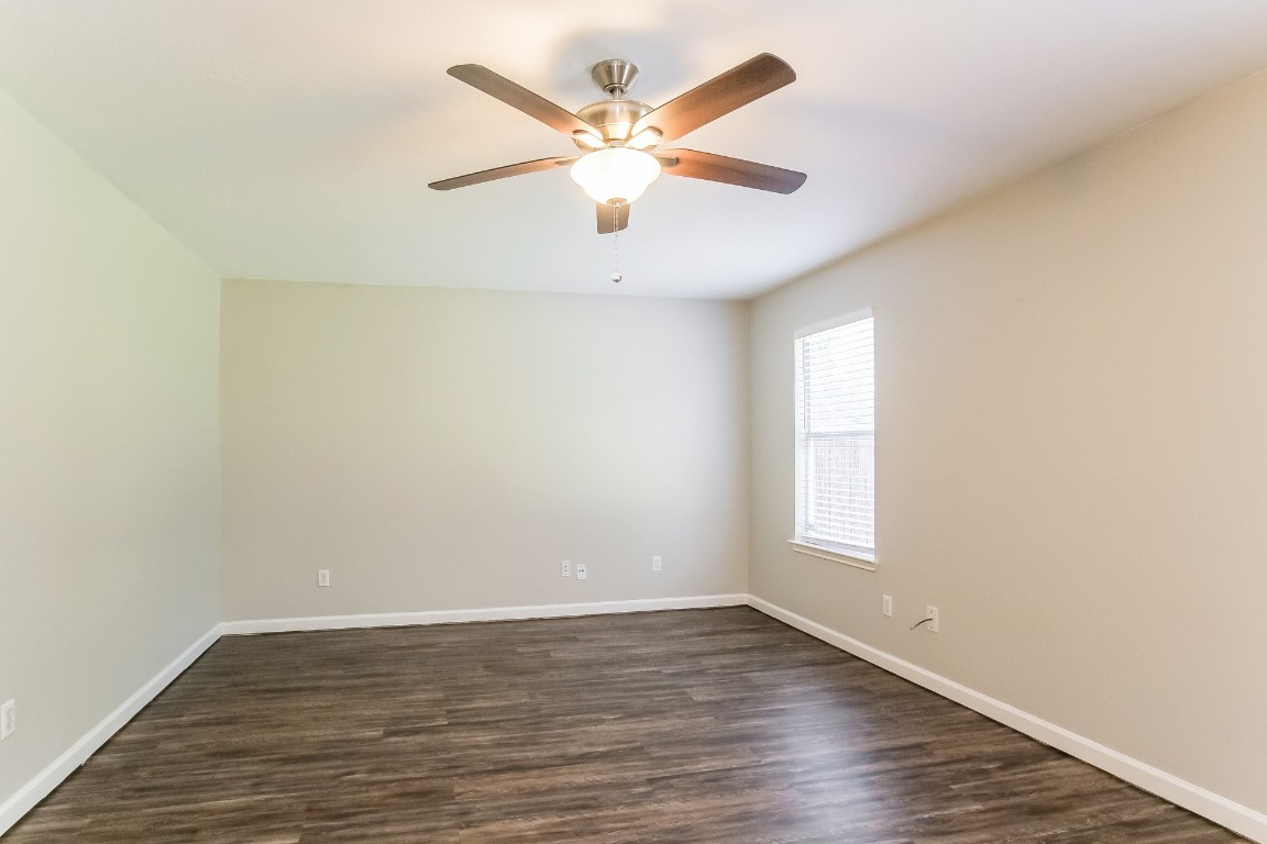 1910 Emerald Pathway Drive Spring, TX 77388 - Photo 2 of 17