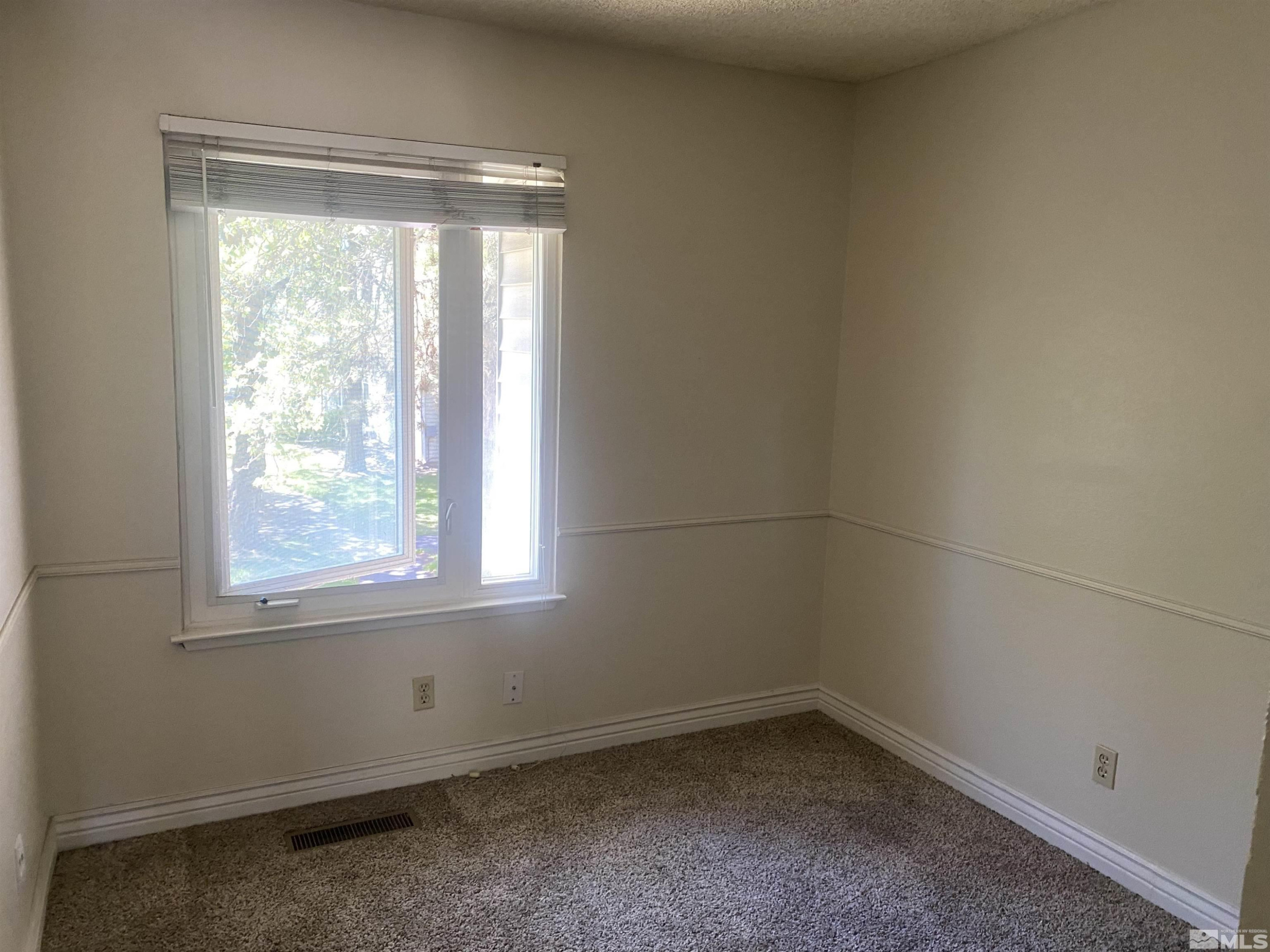 2369 Roundhouse Road Sparks, NV 89431 - Photo 8 of 11 Photo 8