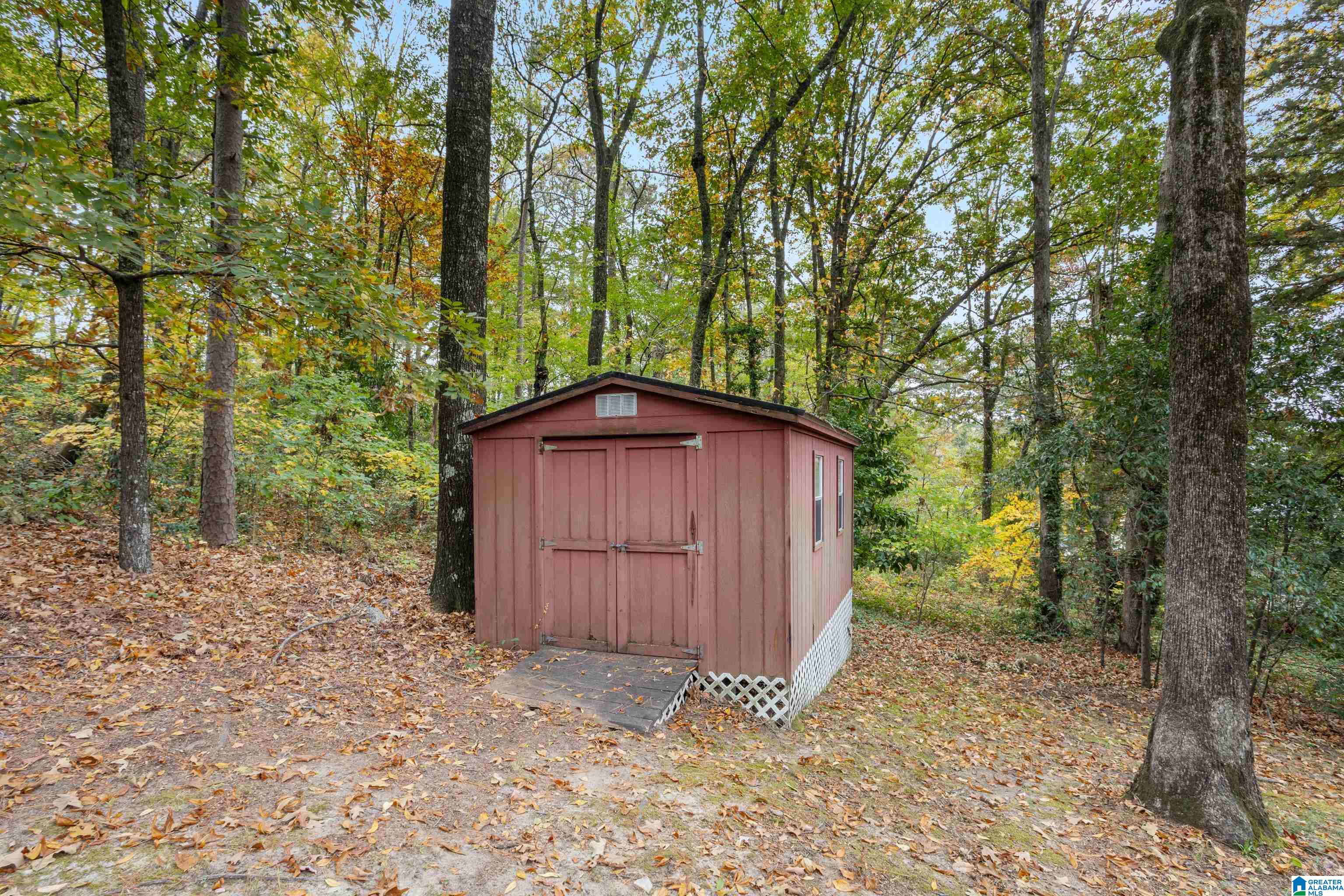 2104 Henry Road Anniston, AL 36207 - Photo 35 of 44