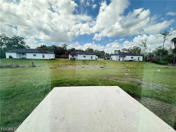 $1,800 | 611 Greenbriar Boulevard, Lehigh Acres, FL 33972