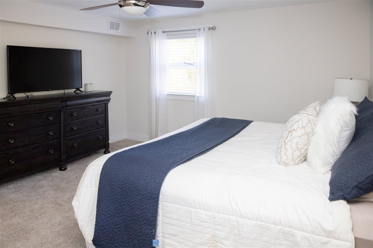 624 Macon Place Raleigh, NC 27609 - Photo 12 of 27 Photo 12