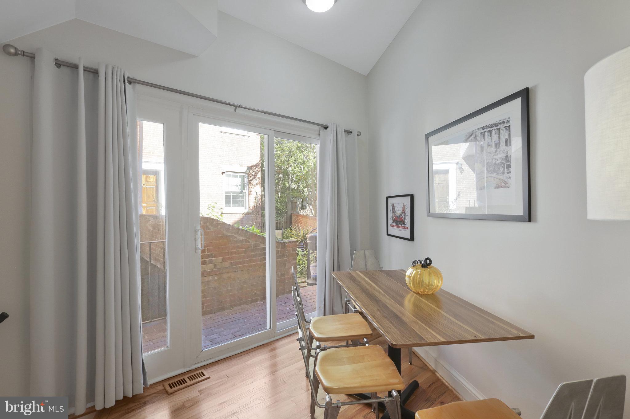 116 Commerce Street Alexandria, VA 22314 - Photo 5 of 50 Bright and airy dining nook retreat.