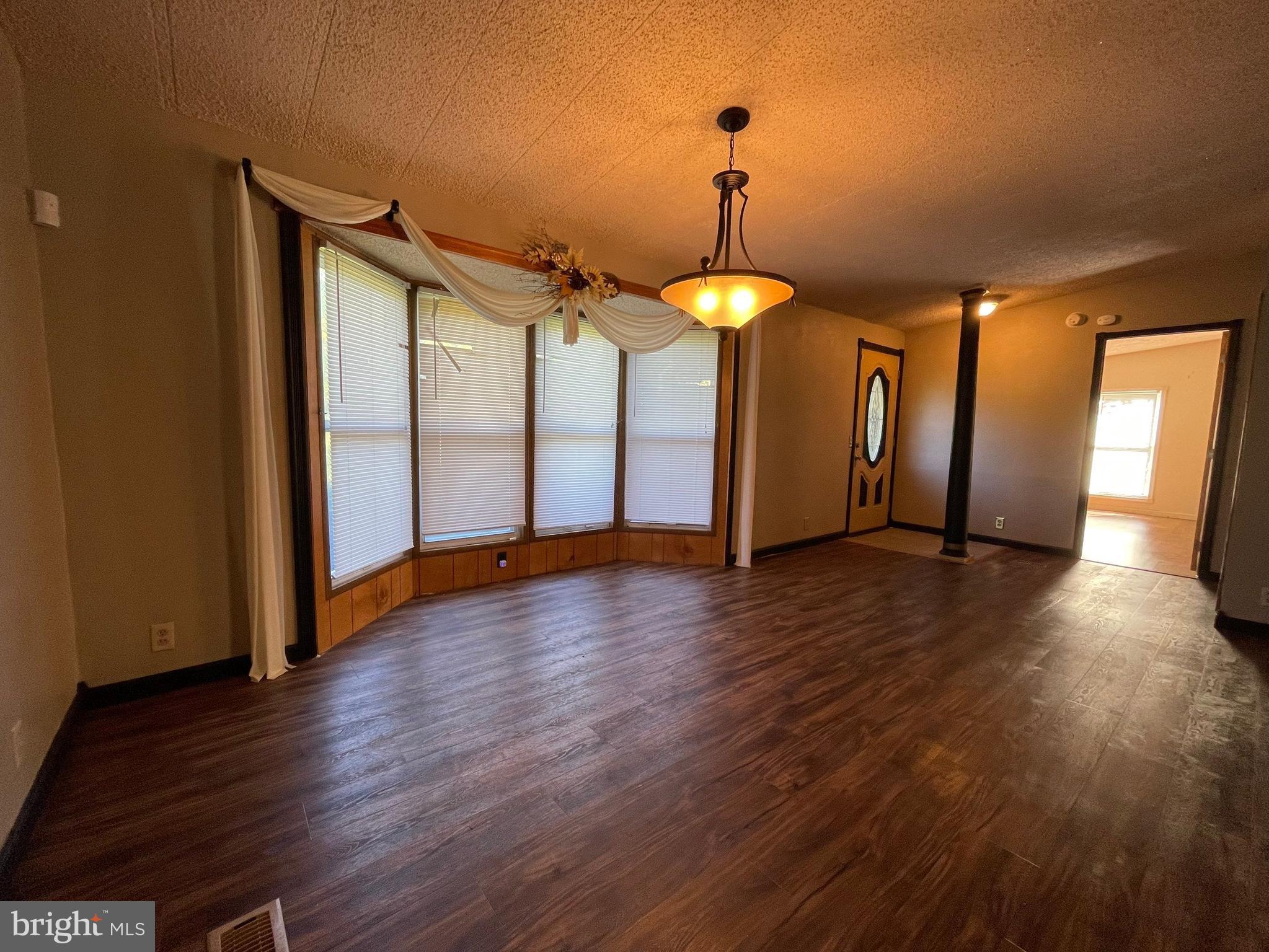 995 Parvin Mill Road Elmer, NJ 08318 - Photo 5 of 27