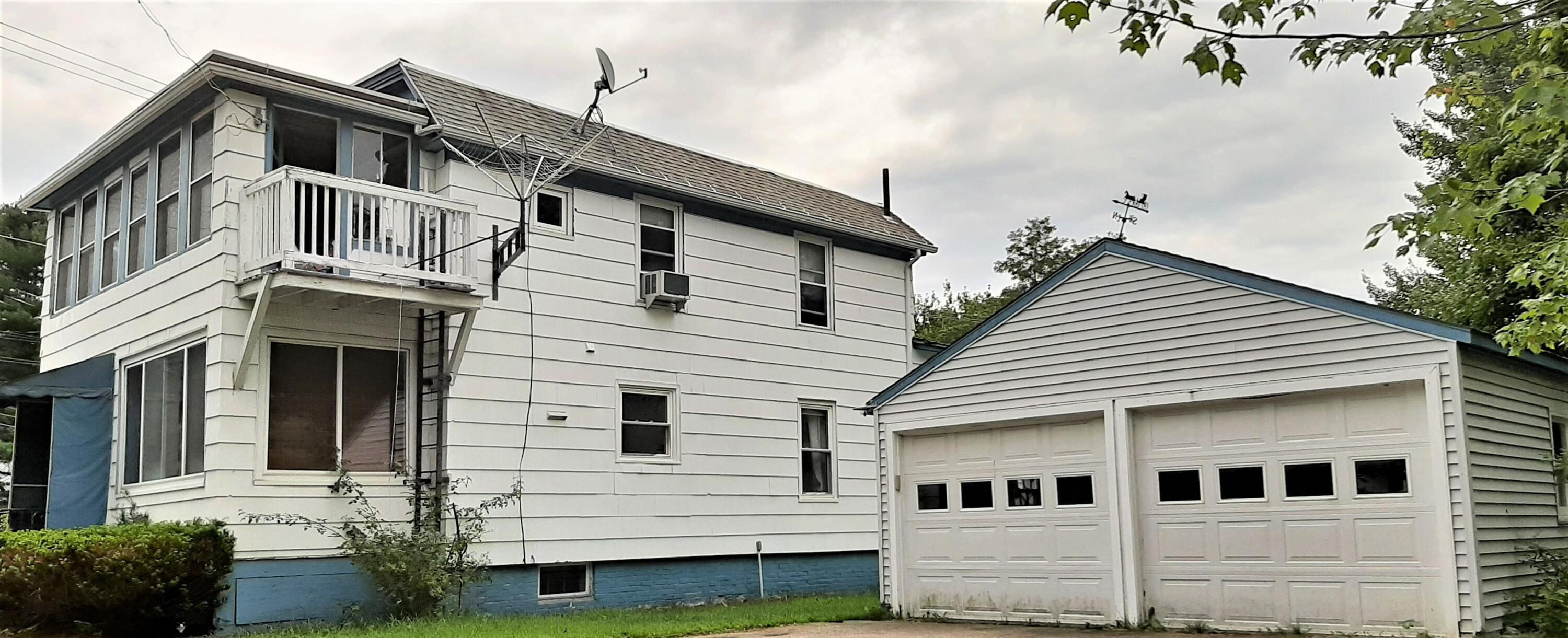 23 River Road Lewiston, ME 04240 - Photo 2 of 12 Side View