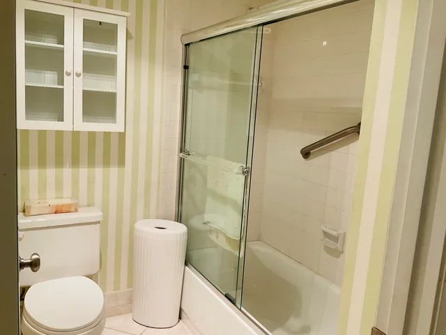 $295,000 | 7979 Eastlake Drive, Unit F, Boca Raton, FL 33433