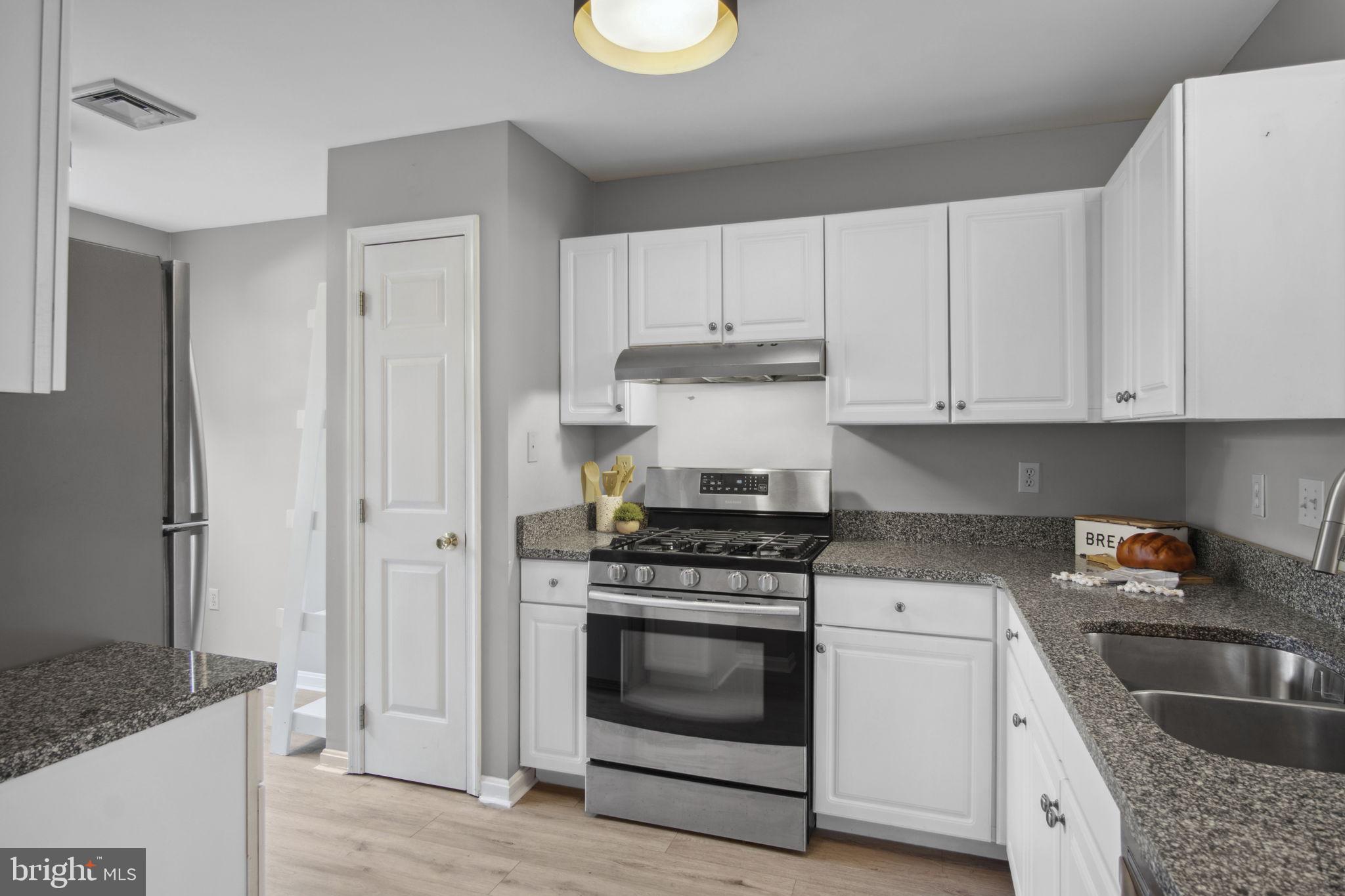 204 Fawn Ridge North Harrisburg, PA 17110 - Photo 12 of 38 Gallery Image 12