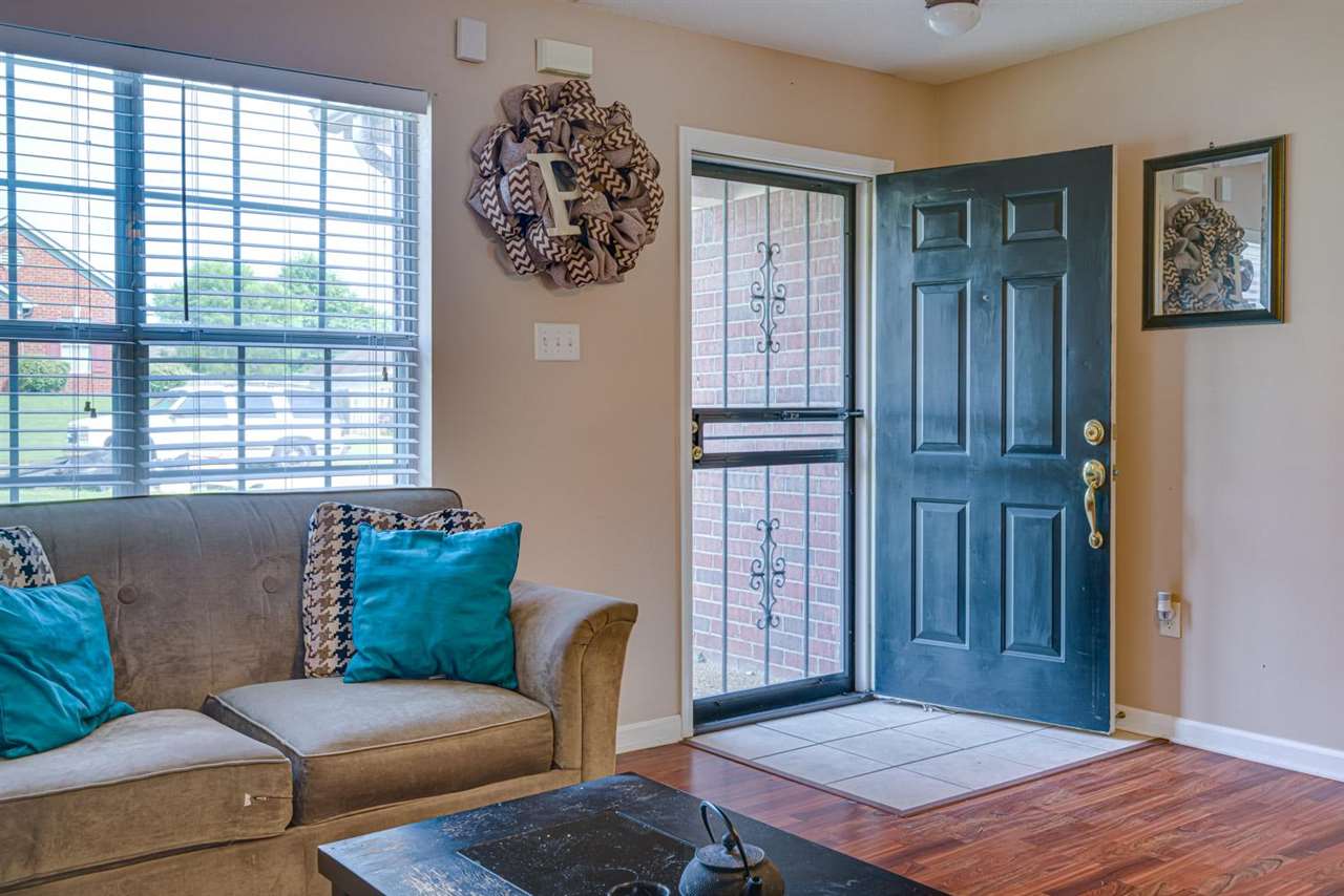 4235 Sun Ridge Cove Memphis, TN 38128 - Photo 2 of 17 Gallery Image 2