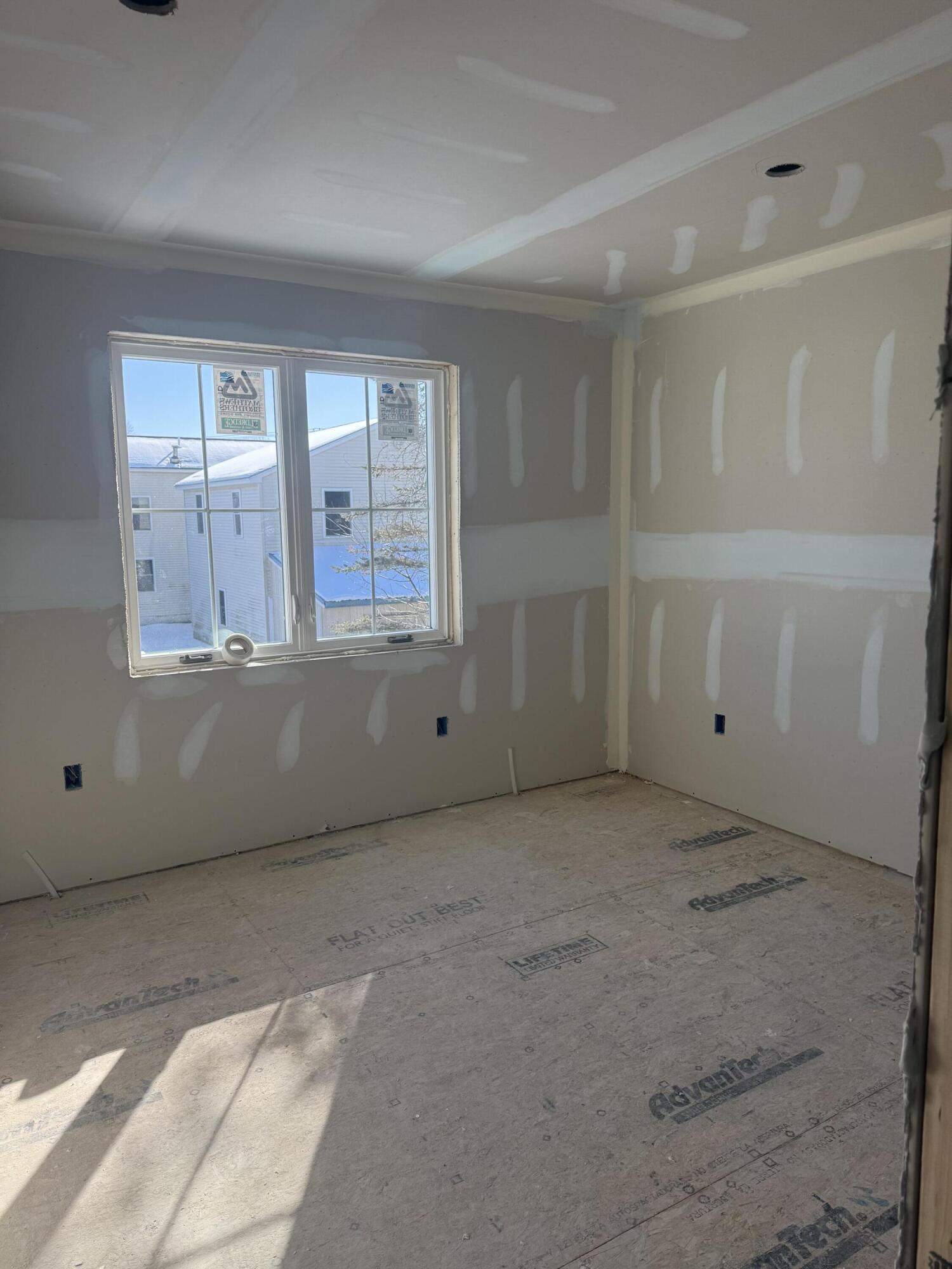 88 May Street, Unit 101 Biddeford, ME 04005 - Photo 9 of 13 IMG_1822