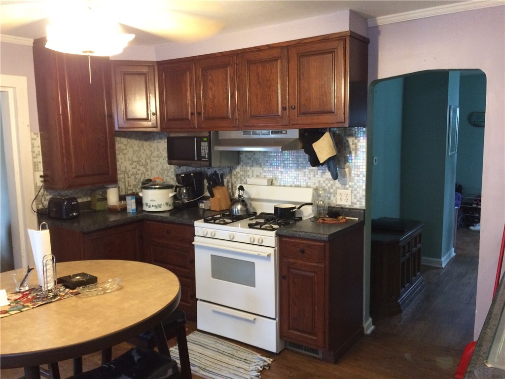 204 East Maple Street Rossville, IL 60963 - Photo 7 of 12