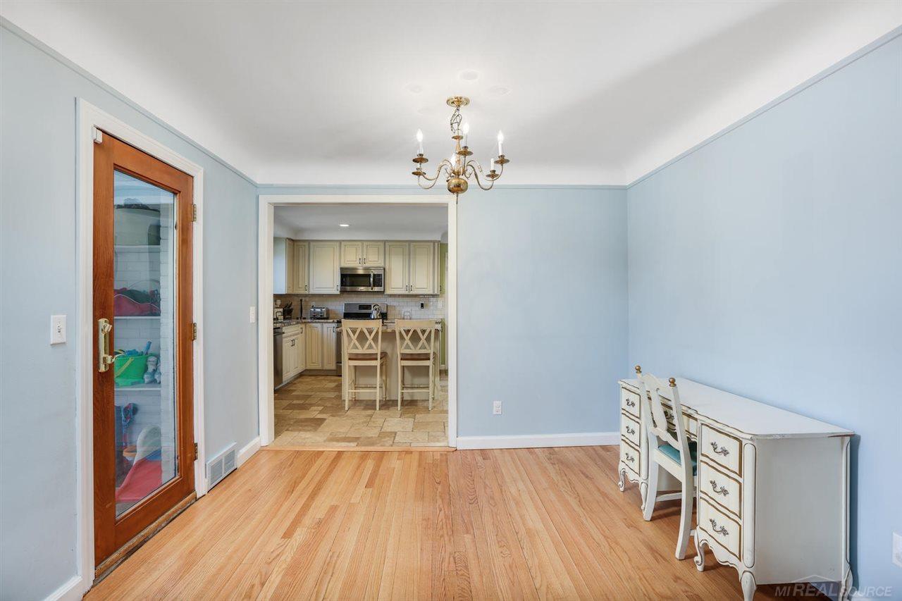 785 Bedford Road Grosse Pointe Park, MI 48230 - Photo 8 of 18