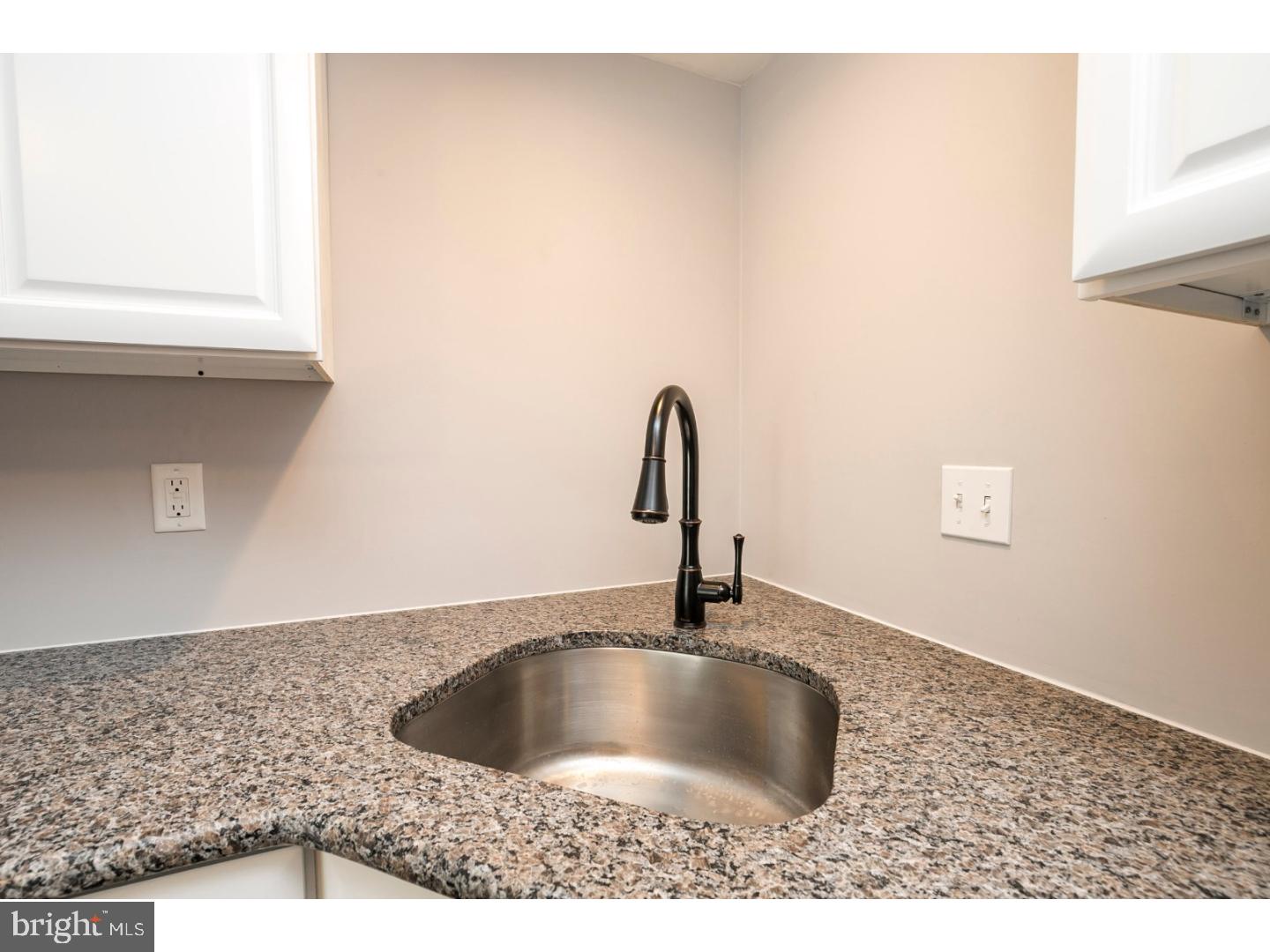 2011 Fort Bevon Road Harleysville, PA 19438 - Photo 8 of 18 Kitchen