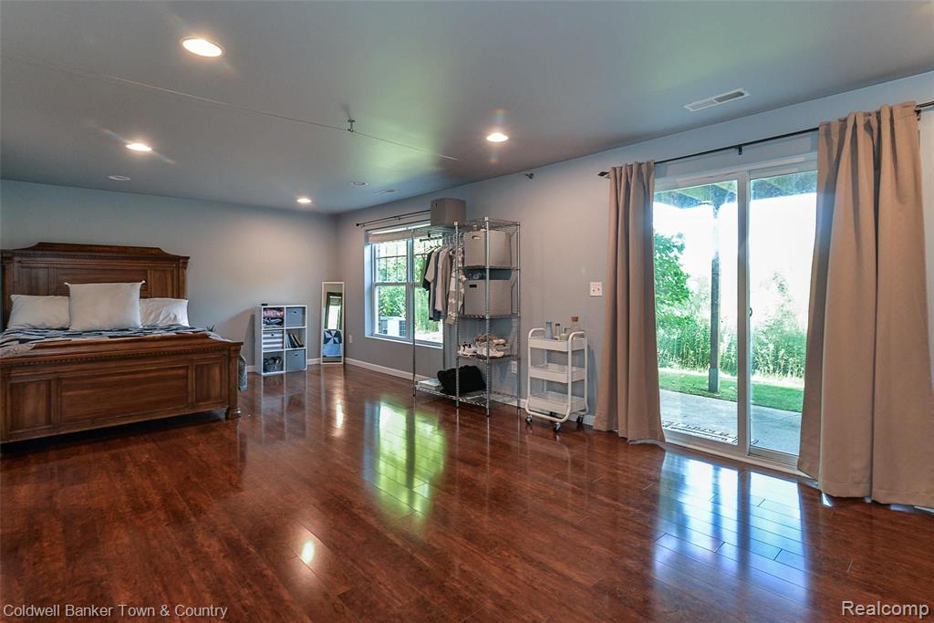 10105 Ridge Run Street Howell, MI 48855 - Photo 44 of 57