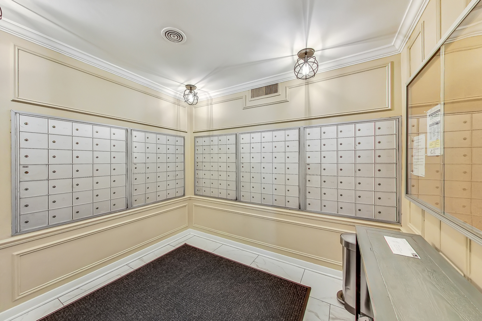 2909 North Sheridan Road, Unit 114 Chicago, IL 60657 - Photo 7 of 25