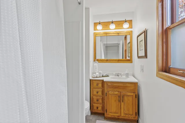 $249,900 | 844 North Howell Street, St. Paul, MN 55104